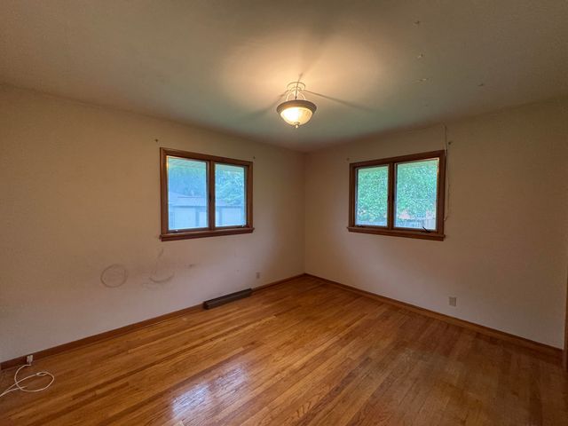 8417 Hohman Avenue, Munster, IN 46321