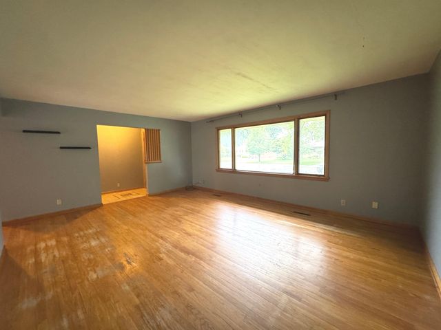 8417 Hohman Avenue, Munster, IN 46321