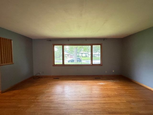 8417 Hohman Avenue, Munster, IN 46321