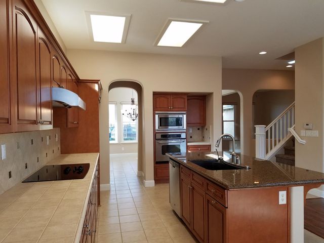 3544 Prescott Avenue, Clovis, CA 93619