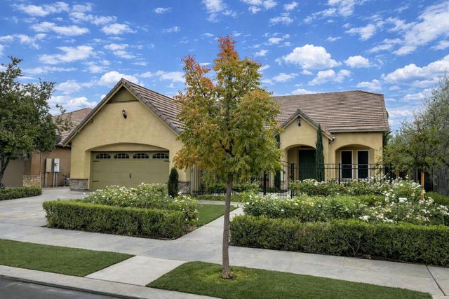 3544 Prescott Avenue, Clovis, CA 93619