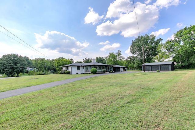 4400 Gra Mar Dr, Nashville, TN 37216