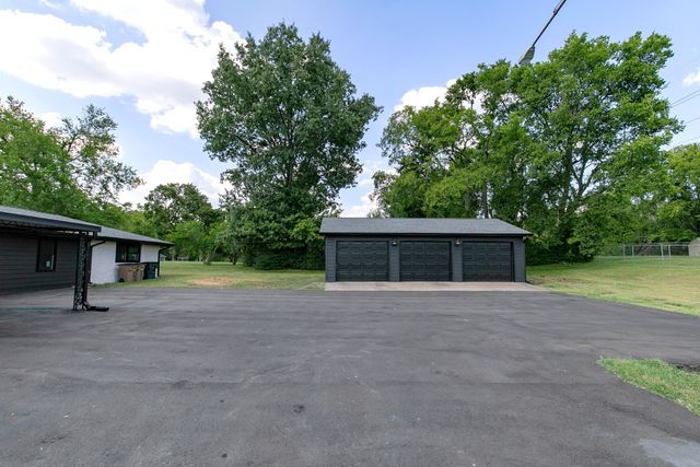 4400 Gra Mar Dr, Nashville, TN 37216