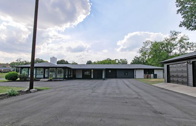 4400 Gra Mar Dr, Nashville, TN 37216