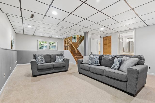 725 Wiltshire Court, Crystal Lake, IL 60014
