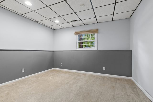 725 Wiltshire Court, Crystal Lake, IL 60014