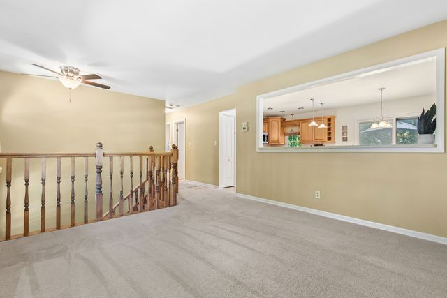 725 Wiltshire Court, Crystal Lake, IL 60014