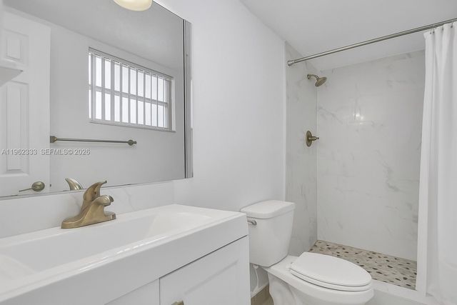 8601 SW 94th St 104W, Miami, FL 33156