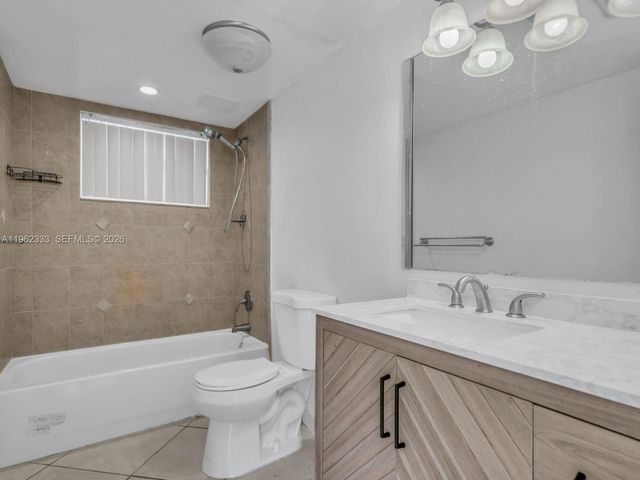 8601 SW 94th St 104W, Miami, FL 33156