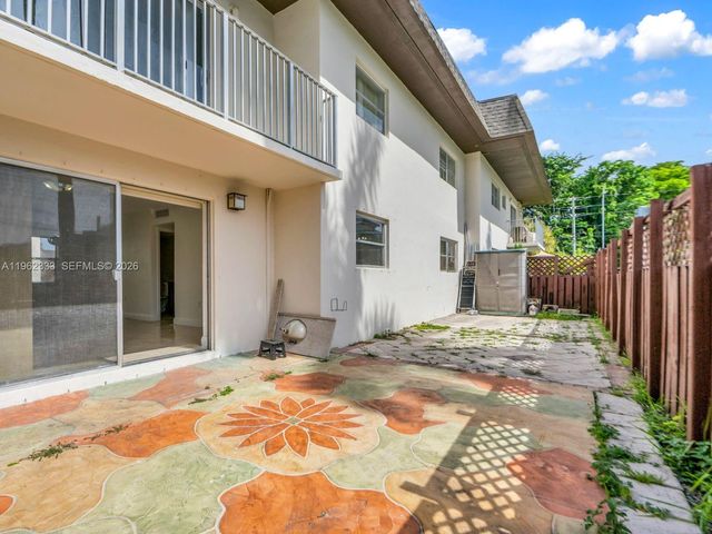 8601 SW 94th St 104W, Miami, FL 33156