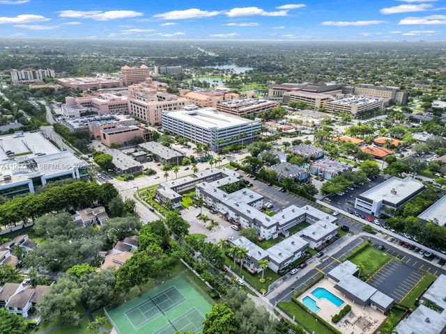 8601 SW 94th St 104W, Miami, FL 33156