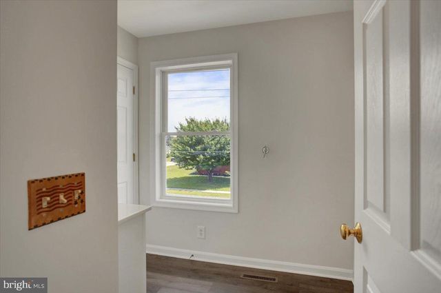 604 FAIRVIEW AVE, Waynesboro, PA 17268