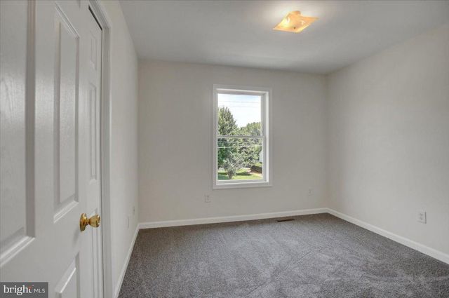 604 FAIRVIEW AVE, Waynesboro, PA 17268