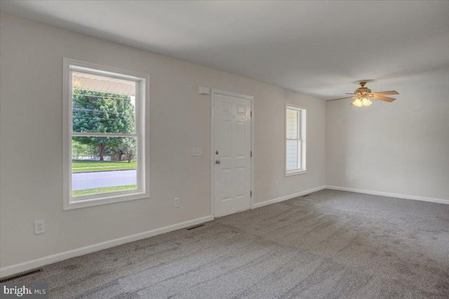 604 FAIRVIEW AVE, Waynesboro, PA 17268
