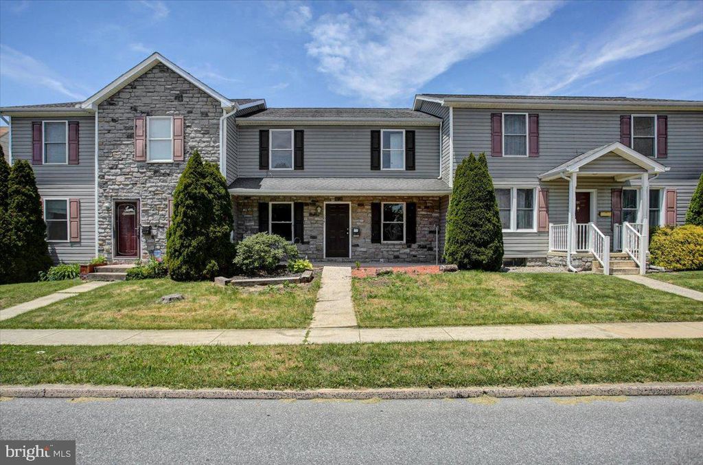 604 FAIRVIEW AVE, Waynesboro, PA 17268