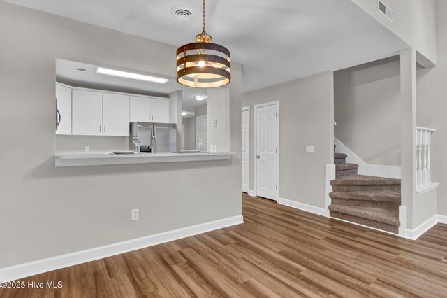 6211 Wrightsville Avenue Apt 134, Wilmington, NC 28403