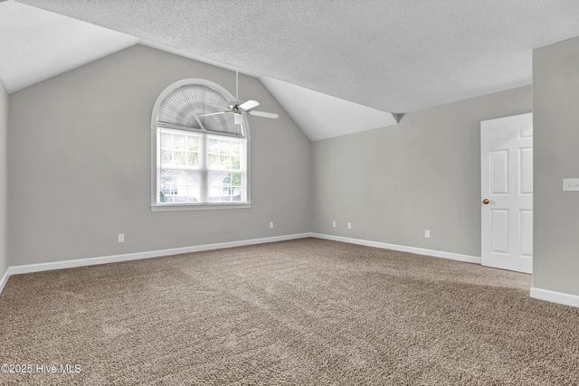 6211 Wrightsville Avenue Apt 134, Wilmington, NC 28403