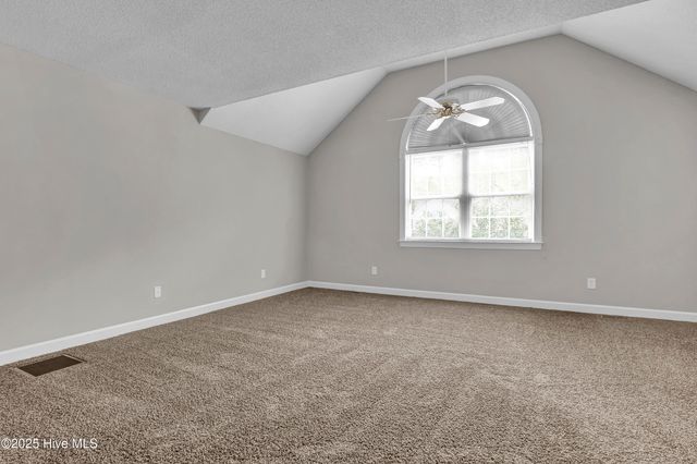 6211 Wrightsville Avenue Apt 134, Wilmington, NC 28403