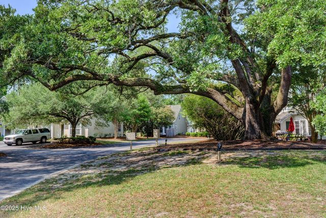 6211 Wrightsville Avenue Apt 134, Wilmington, NC 28403