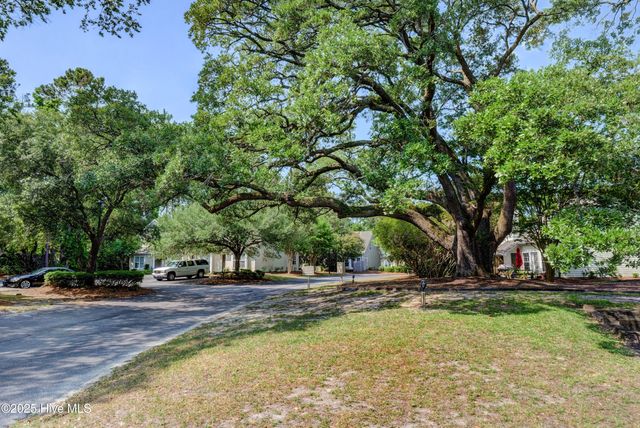 6211 Wrightsville Avenue Apt 134, Wilmington, NC 28403