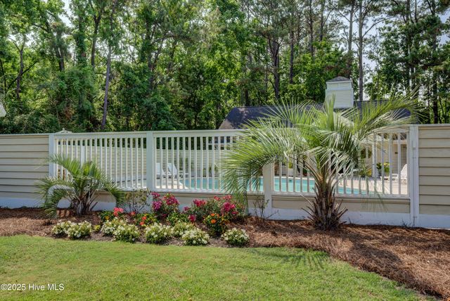 6211 Wrightsville Avenue Apt 134, Wilmington, NC 28403