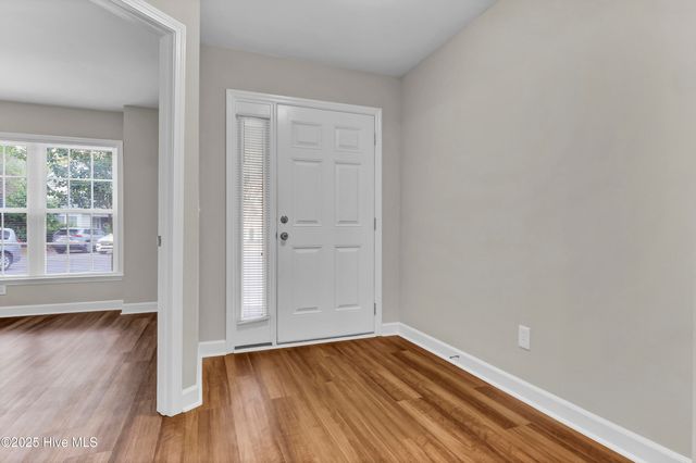 6211 Wrightsville Avenue Apt 134, Wilmington, NC 28403