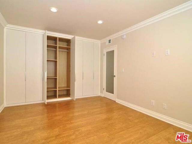 5354 Lindley Avenue 301, Encino (los Angeles), CA 91316