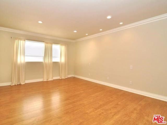 5354 Lindley Avenue 301, Encino (los Angeles), CA 91316