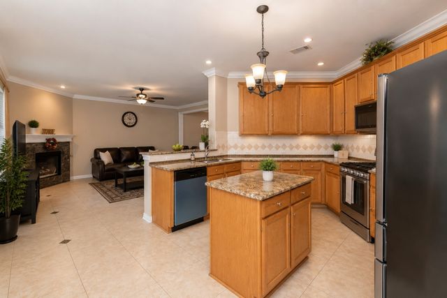 1481 Parkwood Drive, Carrollton, TX 75007