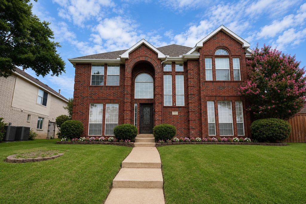 1481 Parkwood Drive, Carrollton, TX 75007