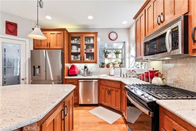 2313 Spring Oak, Running Springs, CA 92382