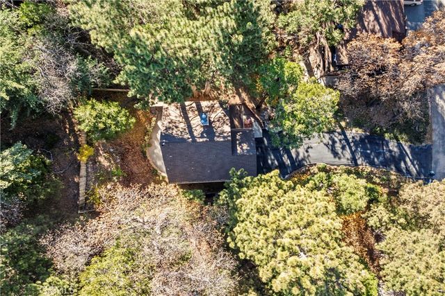 2313 Spring Oak, Running Springs, CA 92382