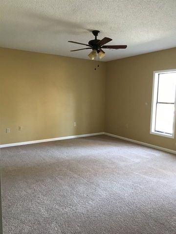 202 E Stroud, Jonesboro, AR 72401