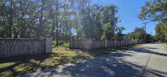 PIERMAJ LANE, Lutz, FL 33549
