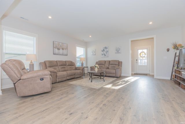 3127 Dowgate Drive, Newburgh, IN 47630