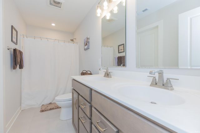 3127 Dowgate Drive, Newburgh, IN 47630