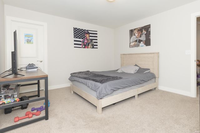 3127 Dowgate Drive, Newburgh, IN 47630