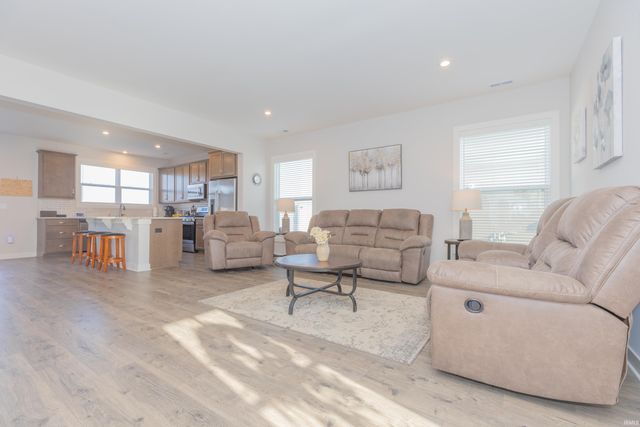 3127 Dowgate Drive, Newburgh, IN 47630