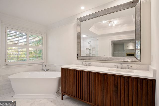 2599 Brookline Circle NE, Brookhaven, GA 30319