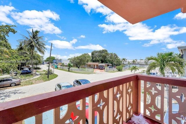 911 E 9th Pl, Hialeah, FL 33010