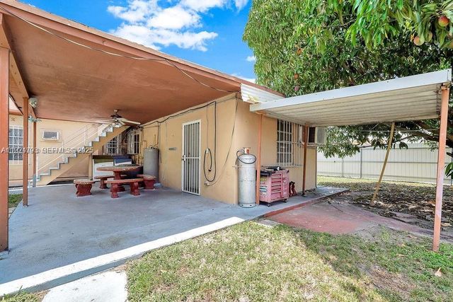 911 E 9th Pl, Hialeah, FL 33010