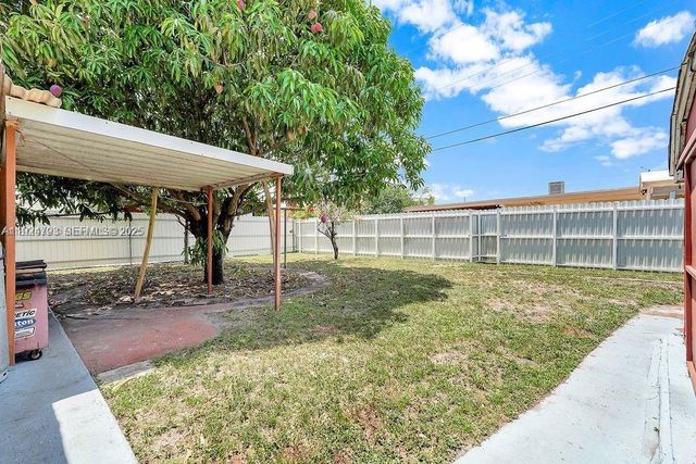 911 E 9th Pl, Hialeah, FL 33010