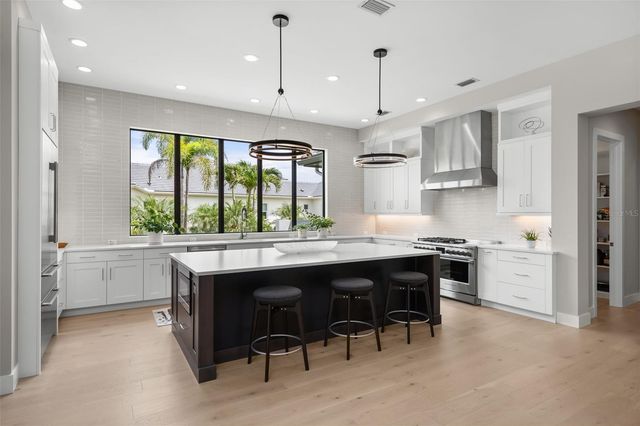 11721 RIVE ISLE RUN, Parrish, FL 34219