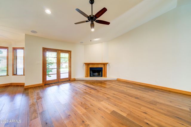 3828 E DARTMOUTH Street, Mesa, AZ 85205
