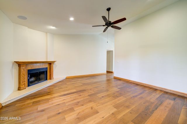 3828 E DARTMOUTH Street, Mesa, AZ 85205