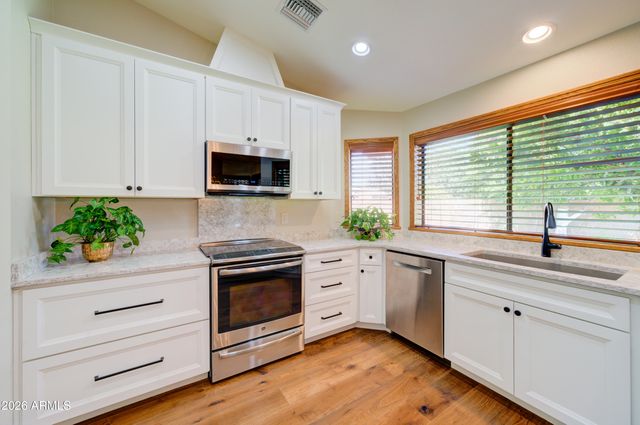 3828 E DARTMOUTH Street, Mesa, AZ 85205