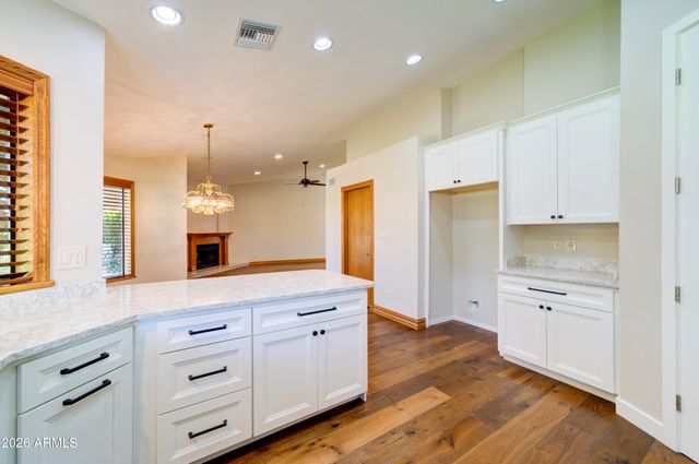 3828 E DARTMOUTH Street, Mesa, AZ 85205