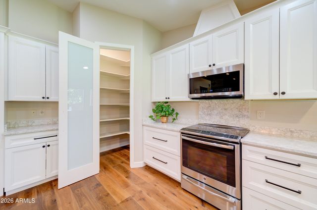 3828 E DARTMOUTH Street, Mesa, AZ 85205