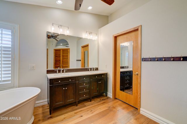 3828 E DARTMOUTH Street, Mesa, AZ 85205