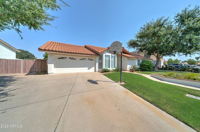 3828 E DARTMOUTH Street, Mesa, AZ 85205